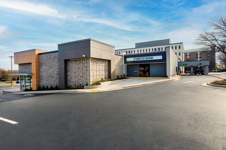 16220 Frederick Rd, Gaithersburg, MD 20877 Medical Office For Lease