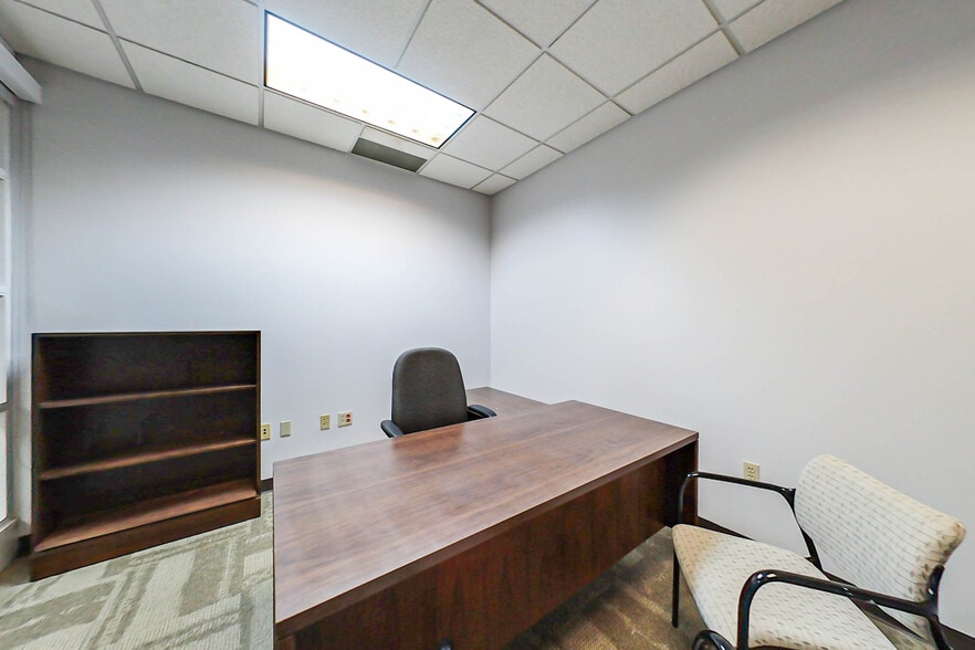 More Photos Of 257-259 W Main Ave, Gastonia Office For Lease