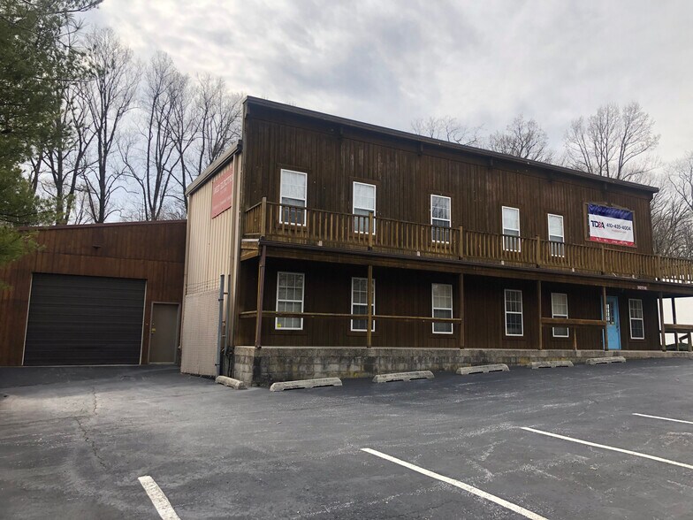 More Photos Of 10714-10716 Reisterstown Rd, Owings Mills Warehouse For Sale
