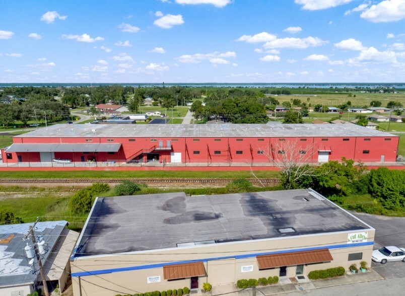 More Photos Of 110-112 W Interlake Blvd, Lake Placid Warehouse For Sale