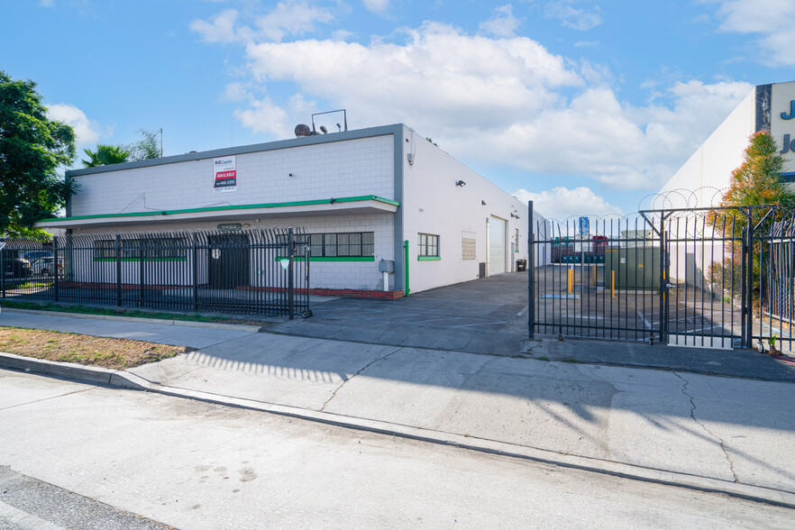 Primary Photo Of 5885 N Paramount Blvd, Long Beach Warehouse For Sale