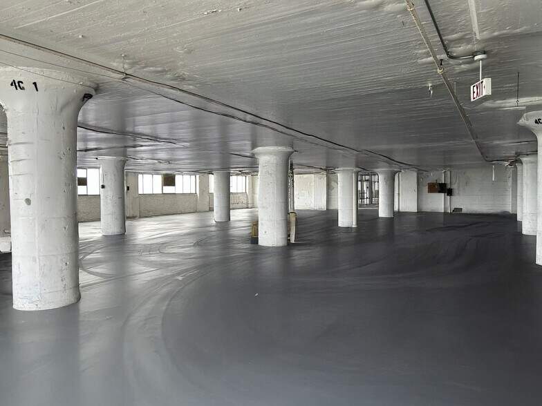 More Photos Of 4901 S 13th St, Philadelphia Warehouse For Lease