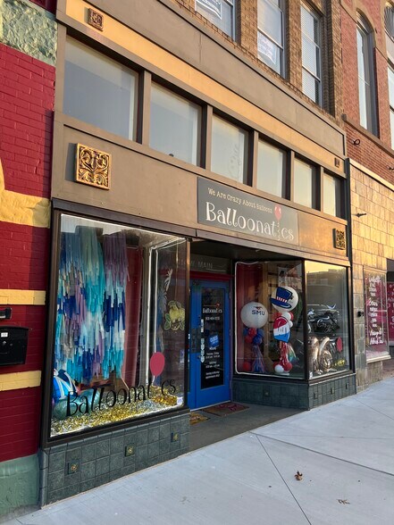 More Photos Of 414 W Main St, Denison General Retail For Sale