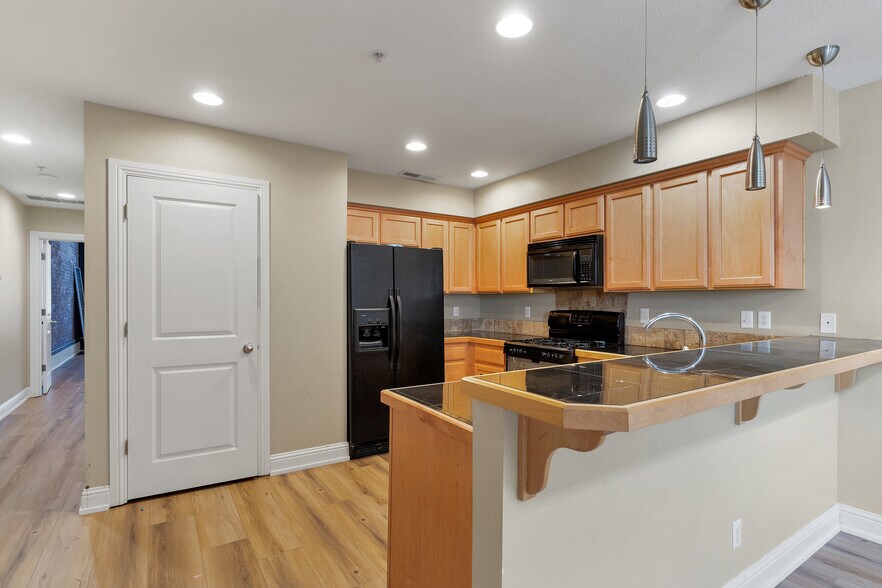 More Photos Of 145 Liberty St NE, Salem Apartments For Sale