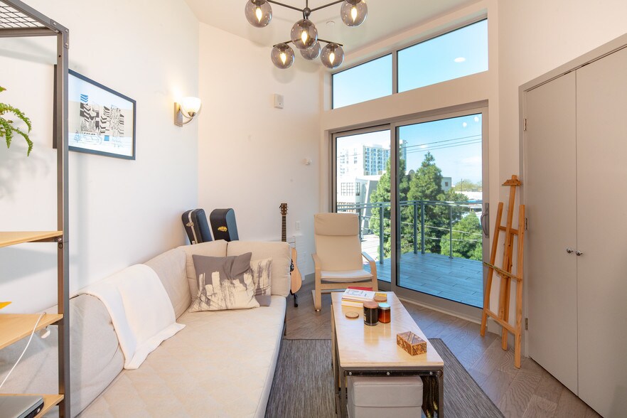 More Photos Of 350 4th St, Oakland Apartments For Lease