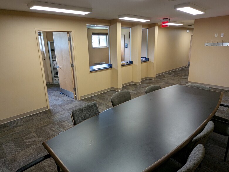 More Photos Of 1160 Chili Ave, Rochester Medical For Lease
