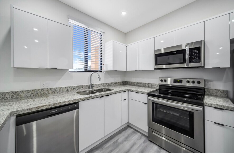 More Photos Of 853 E 24th St, Hialeah Apartments For Sale