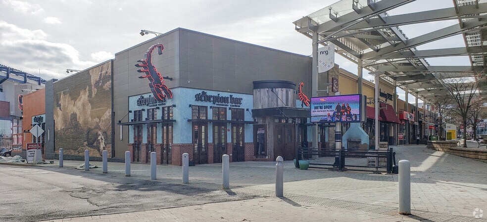 More Photos Of 255 Patriot Pl, Foxborough General Retail For Lease