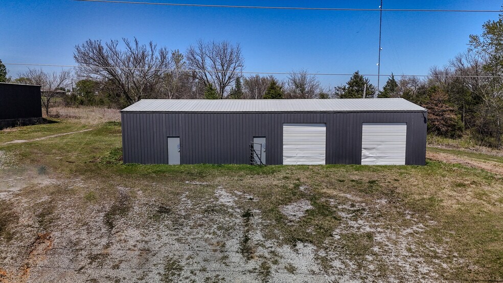 More Photos Of 35613 E 1130, Seminole Warehouse For Sale
