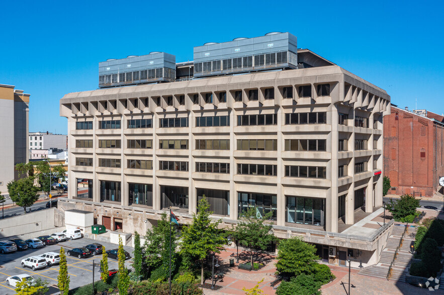 Primary Photo Of 800 N King St, Wilmington Office For Lease