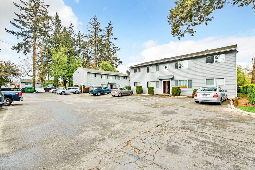 More Photos Of 16300-16400 E Burnside St, Gresham Apartments For Sale