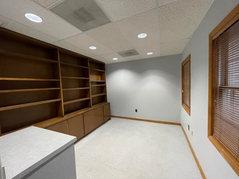 More Photos Of 11325 Pembrooke Sq, Waldorf Medical For Lease