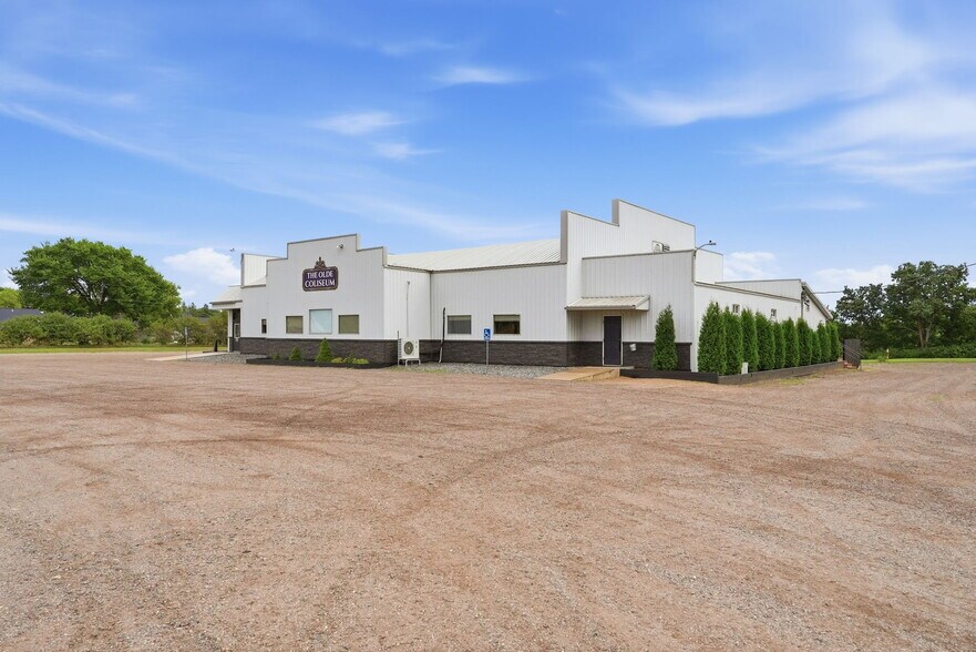 More Photos Of 691 S Main St W, Richmond Restaurant For Sale