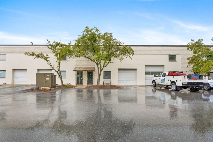 Primary Photo Of 34 Sullivan Rd, North Billerica Warehouse For Sale