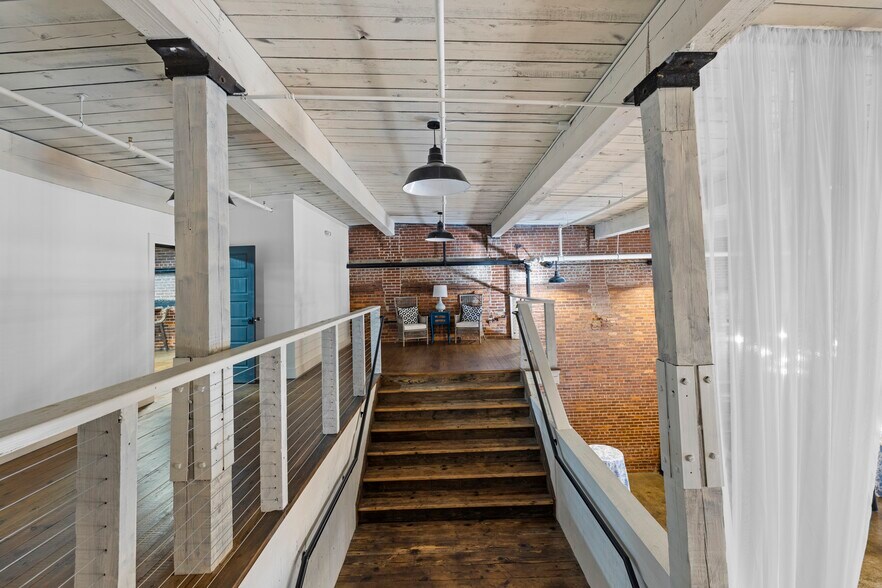 More Photos Of 600 S Broad St, Monroe Manufacturing For Lease