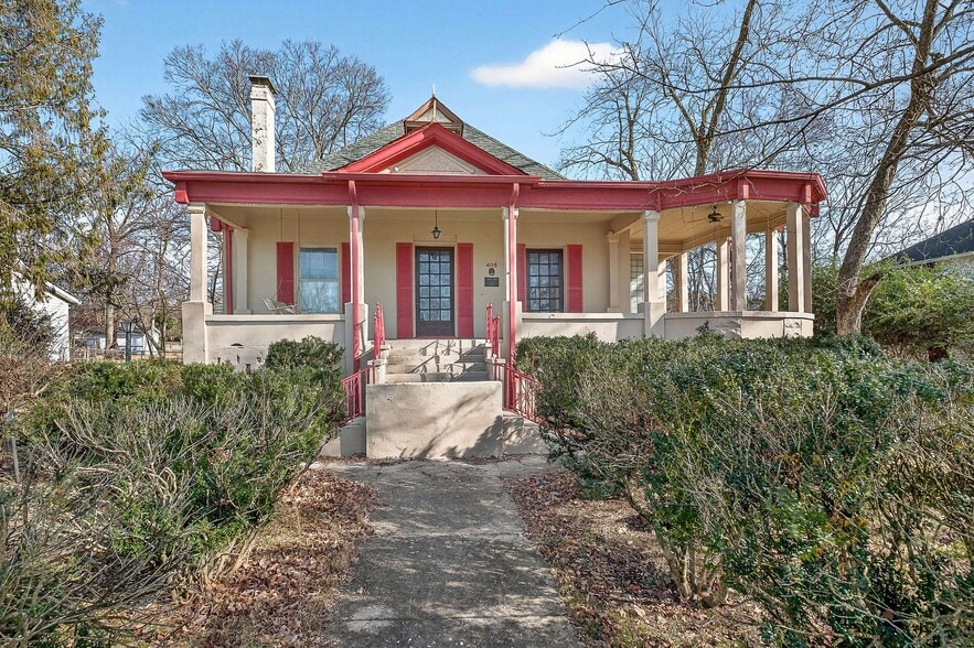 Primary Photo Of 408 NE Atlantic St, Tullahoma Flex For Sale