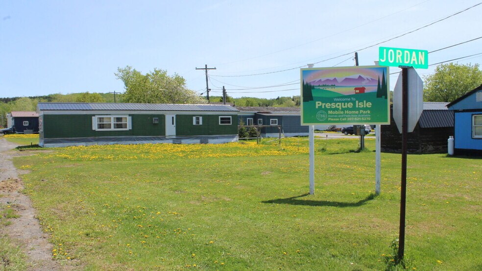 More Photos Of 50 Davis St, Presque Isle Multifamily For Sale