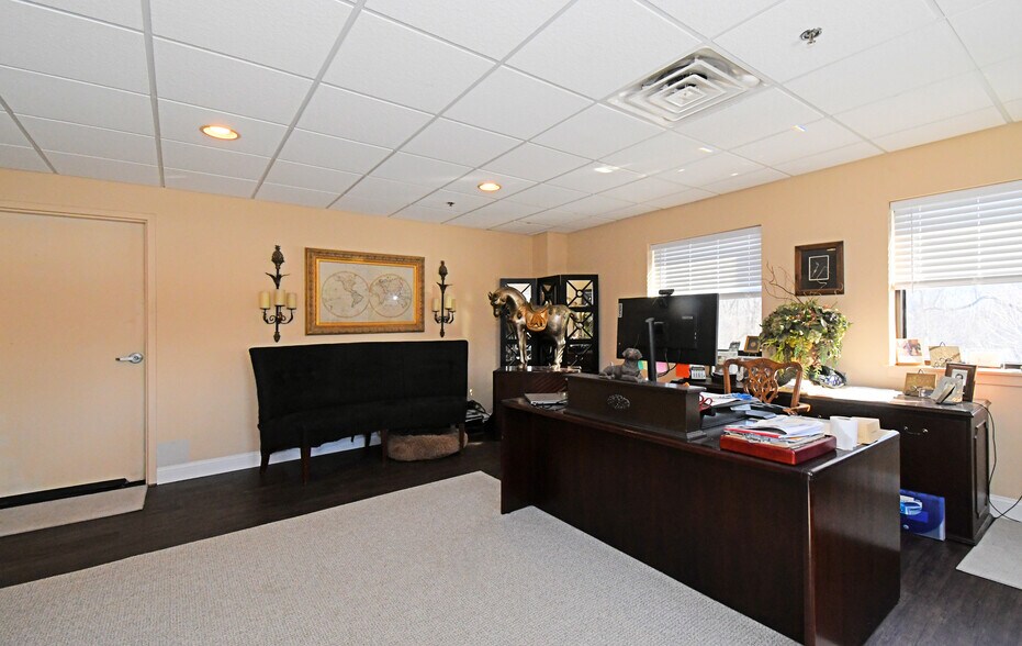 More Photos Of 900 Schell Ln, Phoenixville Office For Sale