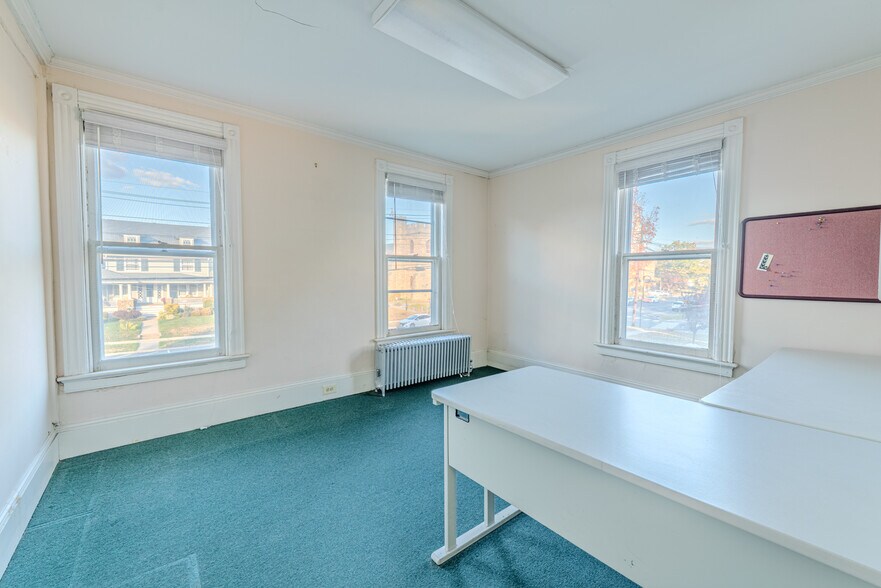 More Photos Of 177 W High St, Somerville Medical For Sale