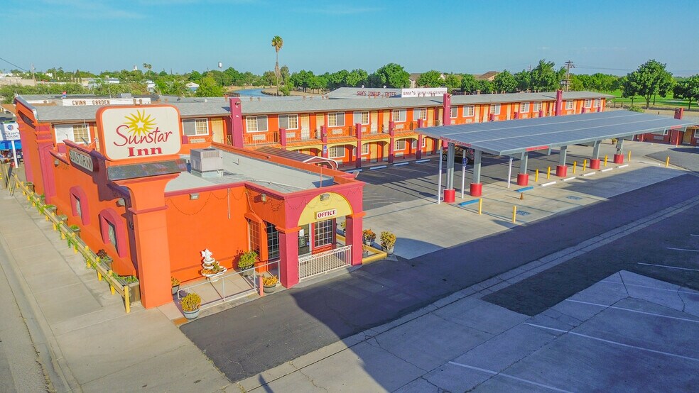 More Photos Of 839 W Pacheco Blvd, Los Banos Hotel For Sale