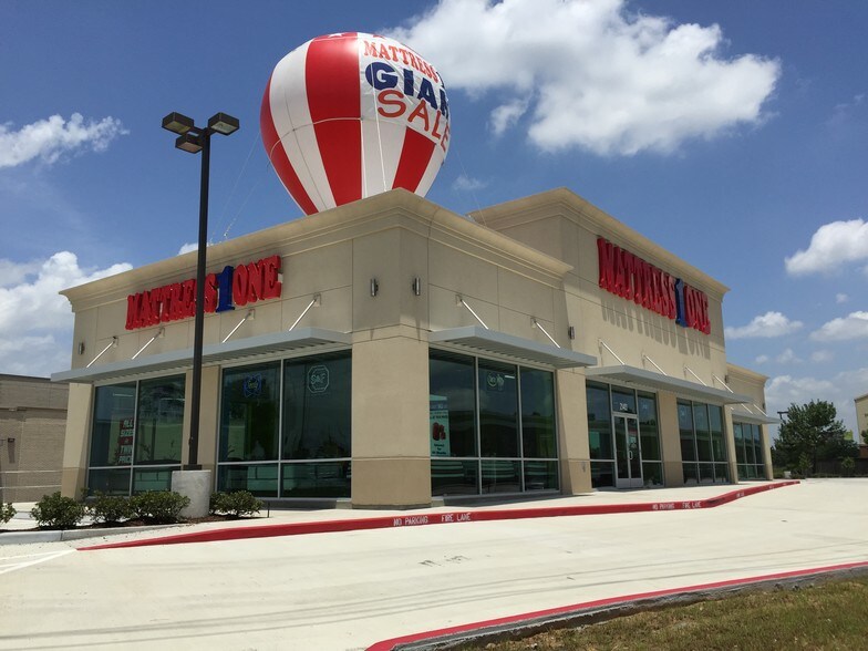 Primary Photo Of 21403 N Freeway, Spring Freestanding For Lease