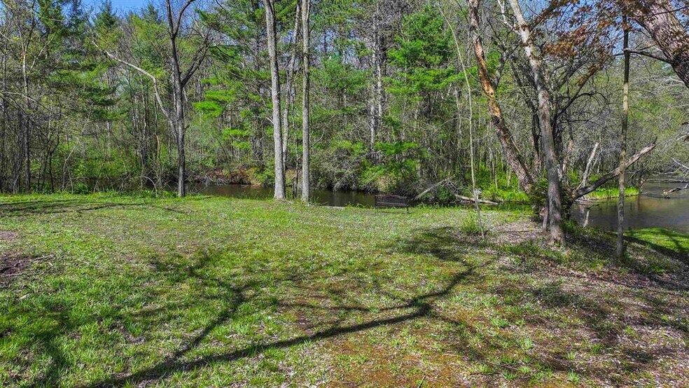 More Photos Of E3192 Apple Tree Ln, Waupaca Hospitality For Sale