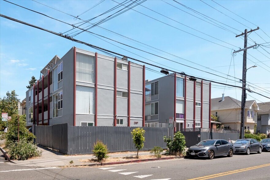 More Photos Of 2801 College Ave, Berkeley Apartments For Sale