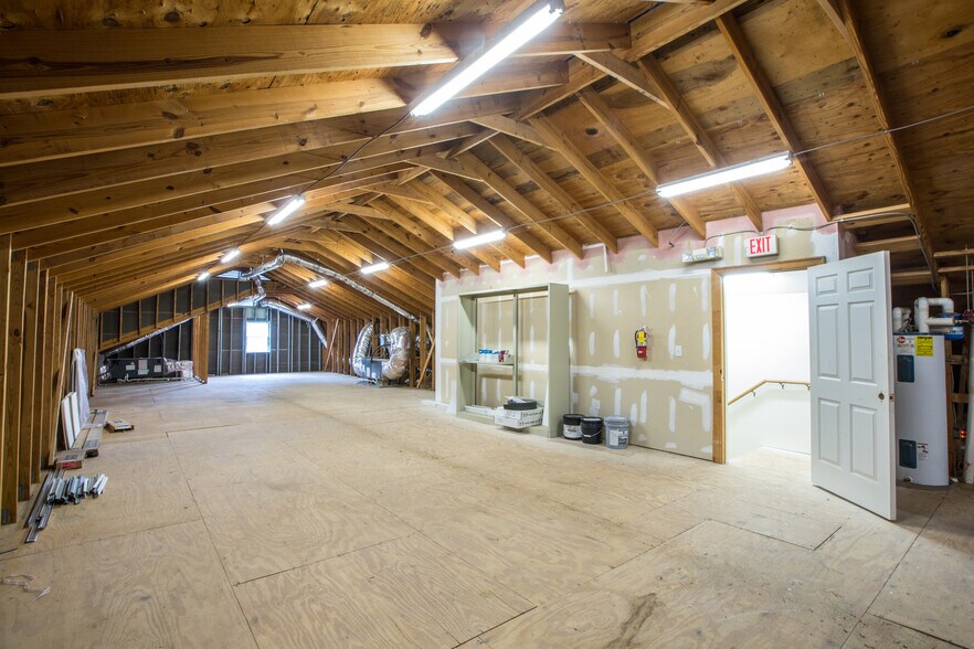 More Photos Of 120 S Mountain St, Cherryville Medical For Lease