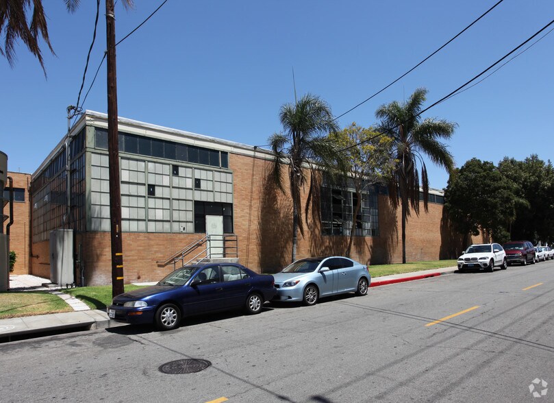 More Photos Of 2331 E 49th St, Vernon Warehouse For Lease