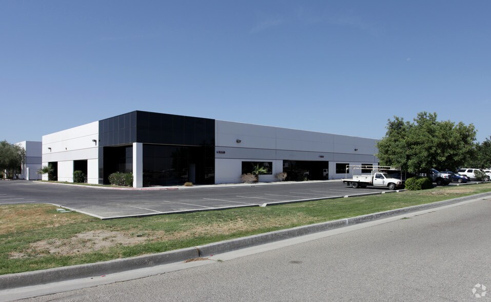 More Photos Of 86705 Avenue 54, Coachella Warehouse For Lease