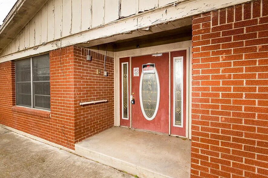 More Photos Of 109-111 S 33rd St, Temple Assisted Living For Sale