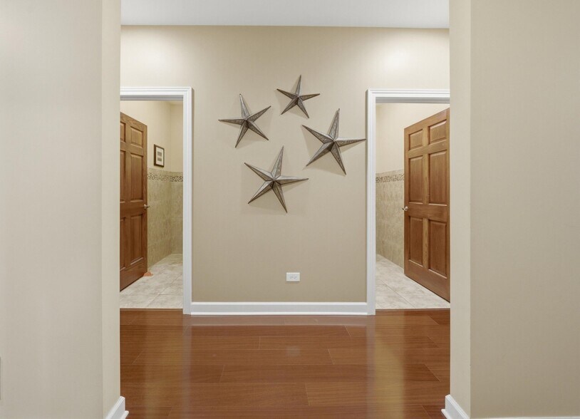 More Photos Of 15-17 Scrementi Ln, Steger Office For Sale