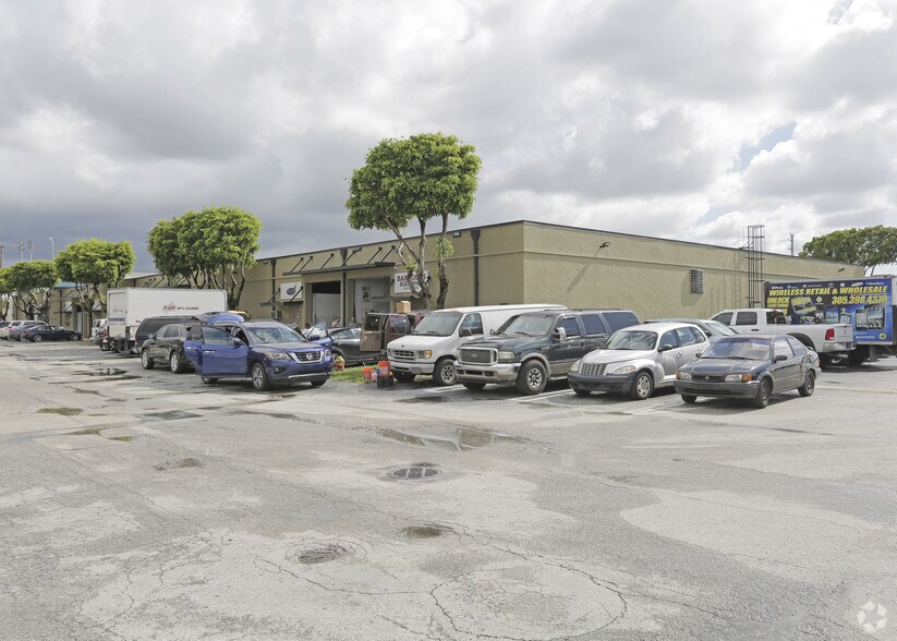 More Photos Of 7212-7298 NW 25th St, Miami Warehouse For Lease
