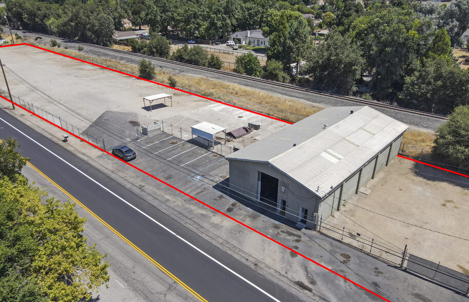 Primary Photo Of 4985 Traffic Way, Atascadero Warehouse For Sale