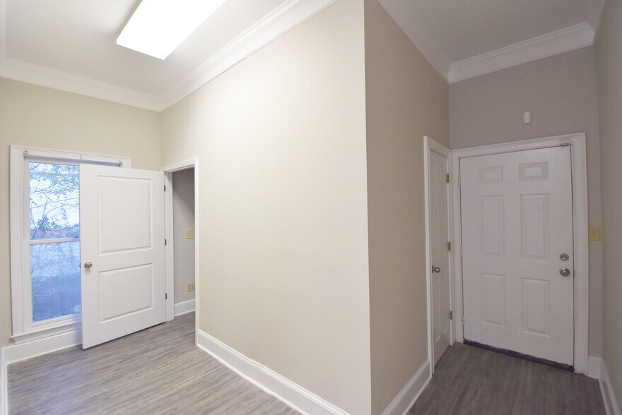 More Photos Of 109 N 85 Pky, Fayetteville Office For Lease