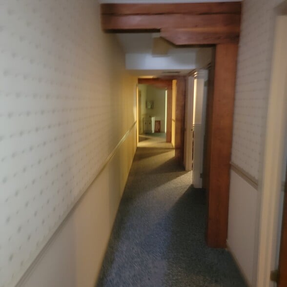 More Photos Of 600 Main St, Riverton Office For Sale