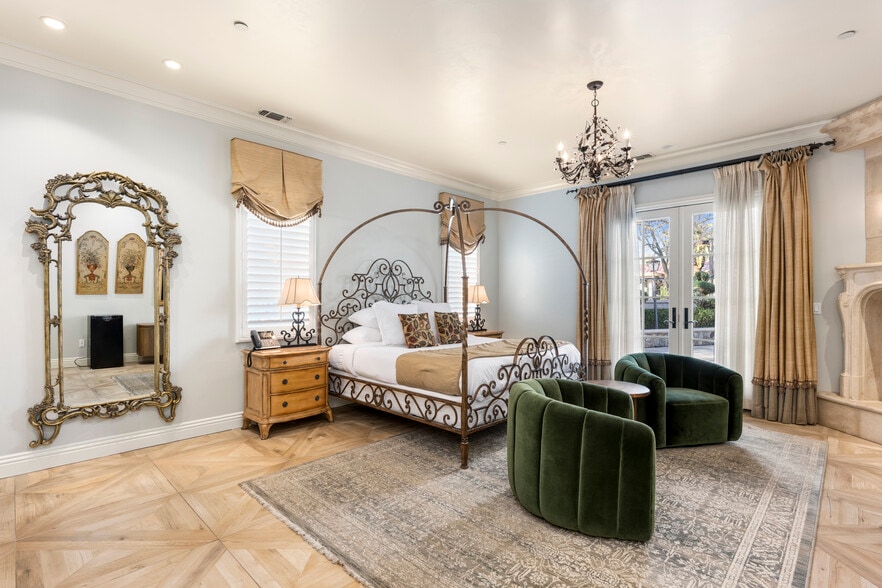 More Photos Of 1210 Arden Hills Ln, Sacramento Specialty For Sale