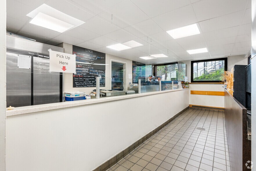 More Photos Of 500 Bic Dr, Milford Warehouse For Lease