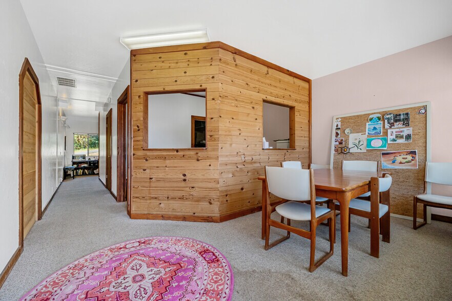 More Photos Of 39000 1 hwy, Gualala Flex For Sale