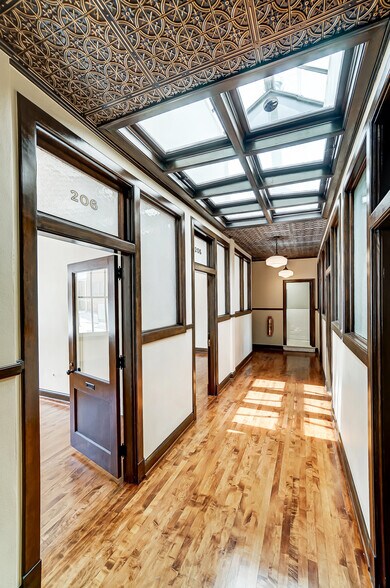 More Photos Of 9-11 N 3rd St, Newark Office For Lease