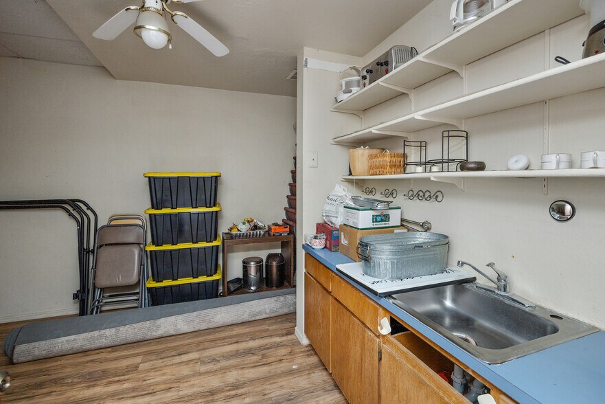 More Photos Of 2115 Mountain Rd, Sedona Warehouse For Sale