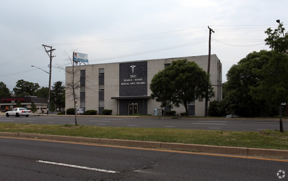 Primary Photo Of 3611 Branch Ave, Temple Hills Medical For Lease