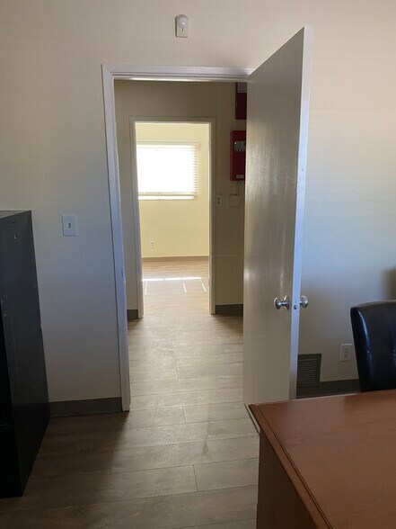 More Photos Of 630 W 17th Pl, Tempe Schools For Lease