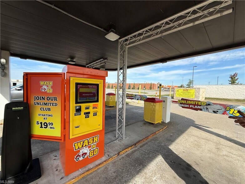 More Photos Of 4680 Northfield Rd, Garfield Heights Carwash For Sale