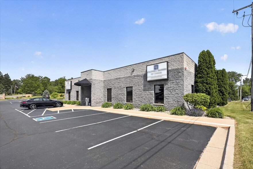 More Photos Of 245 W Johnson Rd, La Porte Office For Sale