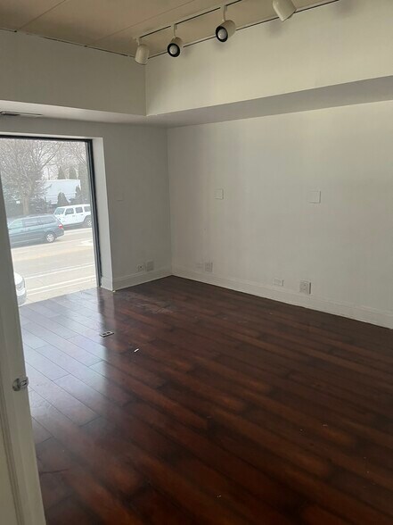 More Photos Of 1600 S Wabash Ave, Chicago General Retail For Sale