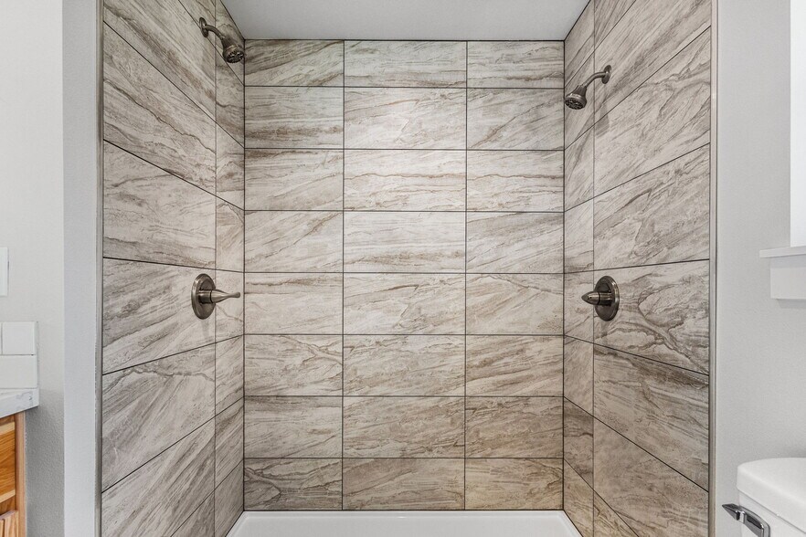 More Photos Of 3631 Green River Rd, Sweet Home Multifamily For Sale