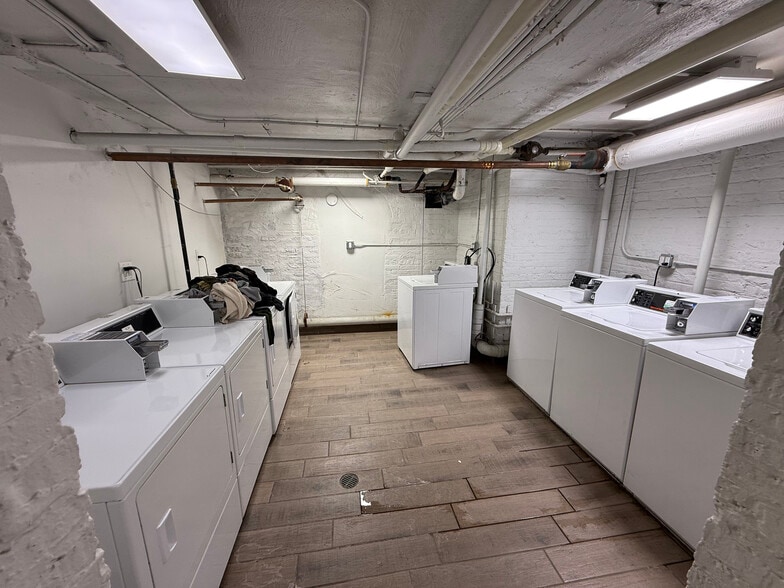 More Photos Of 716 Clark St, Evanston Apartments For Sale