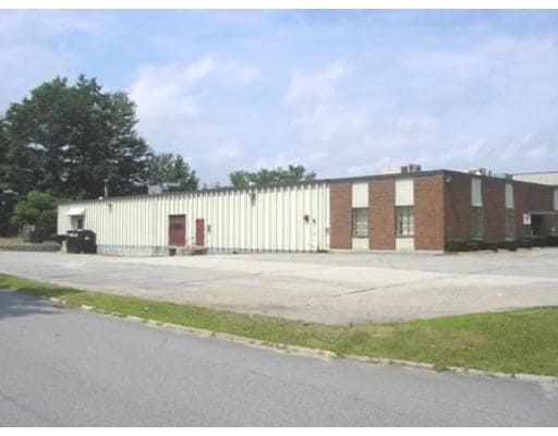 More Photos Of 11 Alpha Rd, Chelmsford Warehouse For Lease