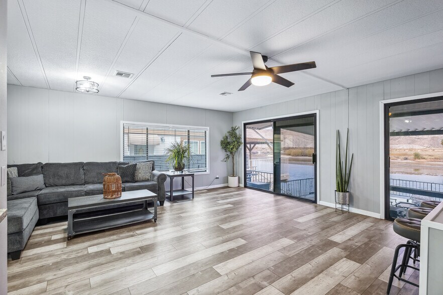 More Photos Of 1837 Riverside Dr, Bullhead City Specialty For Sale